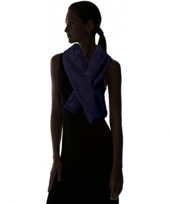 Fiorentina Womens Plush Collar Pull Through in Fashion Scarves